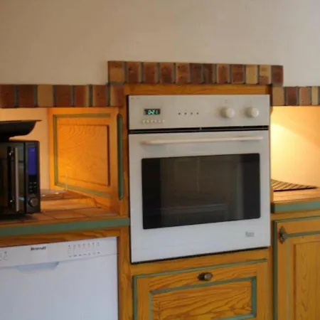 Maison Jonzac, 3 Pieces, 4 Personnes - Fr-1-246d-23 Semesterbostad *